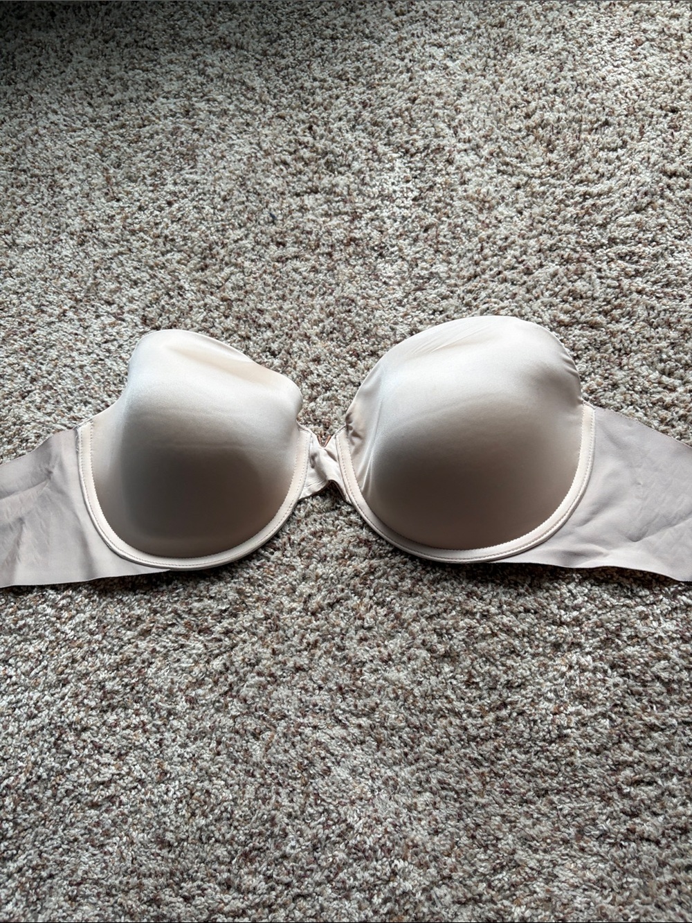 Victoria's Secret Strapless Nude Smooth Bra